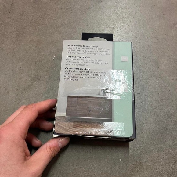 Y2k‎ Amazon Smart Thermostat, Programmable, Alexa White New Factory - Picture 3 of 5